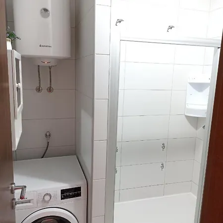 Apartment Apartman Aurora Drvis Easy Acess To Sea ,center , Restaurant Makarska